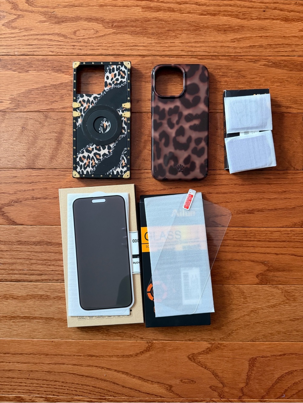 iPhone 15 Pro Max Accessory Bundle - Picture 2 of 2